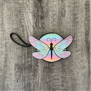 🎉 HP 🎉 Betsey Johnson Dragonfly Wristlet